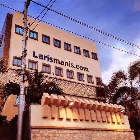 Hotel Syariah Larismanis Semarang Zewnętrze zdjęcie