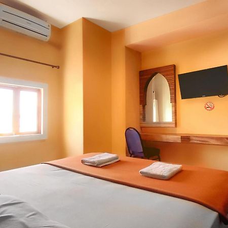 Hotel Syariah Larismanis Semarang Zewnętrze zdjęcie